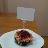 Пластмасов шиш за забождане с клип за етикет